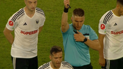 Szabolcs Kovacs l-a enervat pe Alex Chipciu, iar căpitanul de la ”U” Cluj a răbufnit pe teren