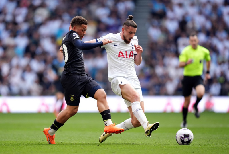 Tottenham Hotspur v Burnley - Premier League - Tottenham Hotspur Stadium