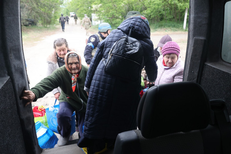 Ukraine: Police evacuate citizens from border areas of Kharkiv region