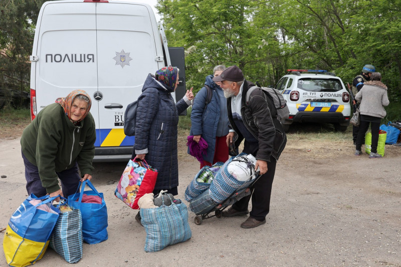 Ukraine: Police evacuate citizens from border areas of Kharkiv region