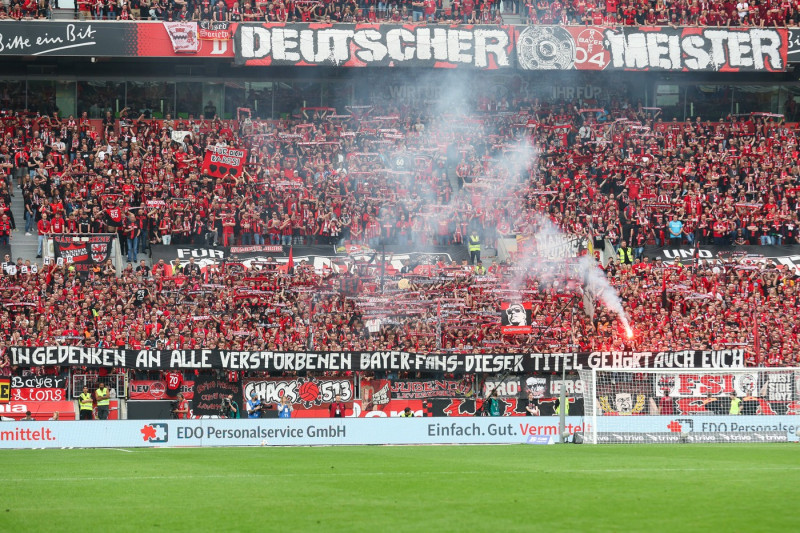 1. Bundesliga - Bayer 04 Leverkusen - FC Augsburg am 18.05.2024 in der BayArena in Leverkusen Die Fans von Bayer Leverku