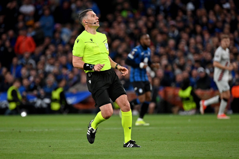 22.05.2024, xjrdrx, Fussball UEFA Europa League Finale 2024, Bayer 04 Leverkusen - Atalanta Bergamo emspor, v.l. Schieds