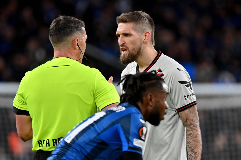 22.05.2024, xjrdrx, Fussball UEFA Europa League Finale 2024, Bayer 04 Leverkusen - Atalanta Bergamo emspor, v.l. Schieds