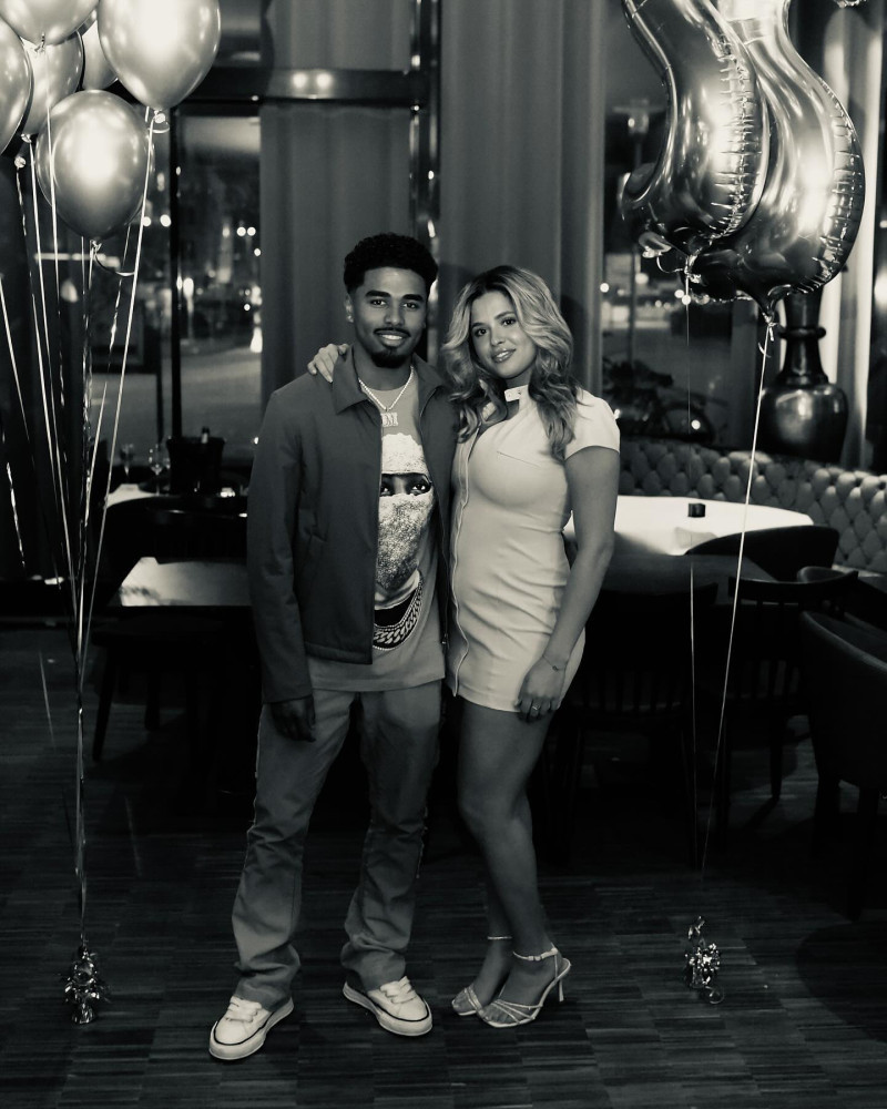 emelytuinder_1710175718_3321517122151268091_1732546698