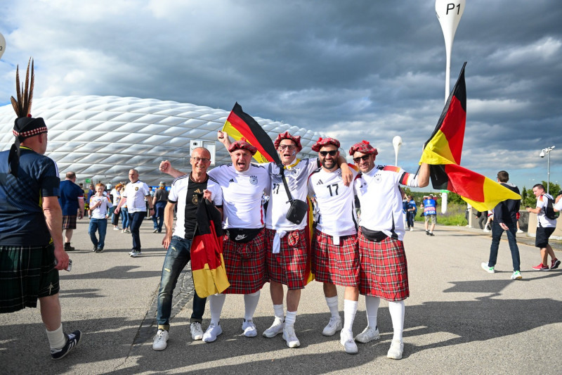 EM 2024: Deutschland - Schottland am 14.06.2024 in der Allianz Arena in München Fans vor dem ersten Spiel bei der EM2024