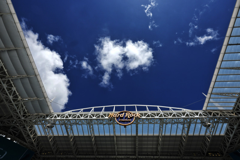 Formel 1: Andere Sportart - Pressetermin im Hard Rock Football Stadium in Miami Gardens