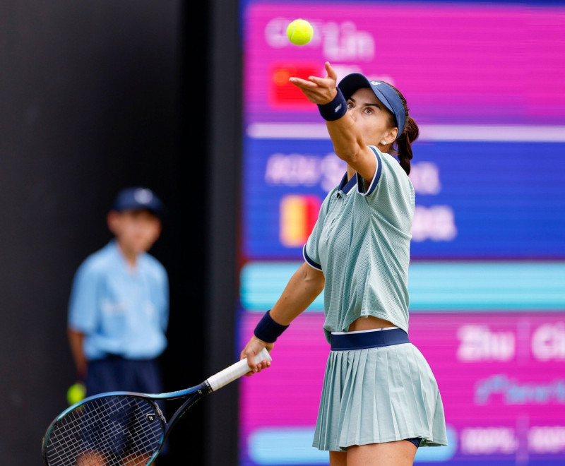 Birmingham, UK. 17th June 2024; Edgbaston Priory Club, Birmingham, England: Rothesay Tennis Classic Birmingham, Day 1; Sorana Cirstea (ROU) serves in her womens singles match against Lin Zhu (CHN) Credit: Action Plus Sports Images/Alamy Live News