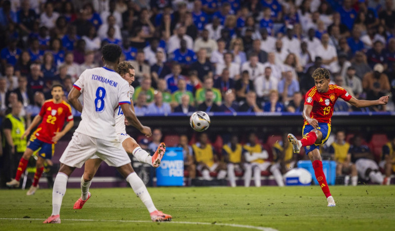 Munich, Germany. 09th Jul 2024. Lamine Yamal (ESP) scores the goal for 1:1 Spain - France Spanien - Frankreich 09.07.202