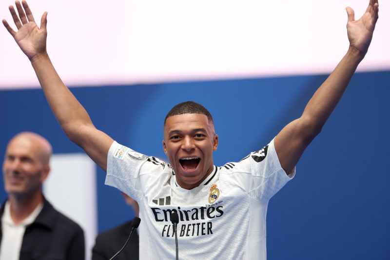 Kylian Mbappe Unveiling - Santiago Bernabeu