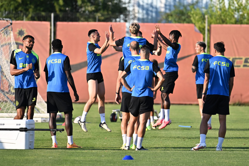 FOTBAL:ANTRENAMENT OFICIAL FCSB INAINTEA MECIULUI CU FC VIRTUS, PRELIMINARIILE CHAMPIONS LEAGUE (15.07.2024)