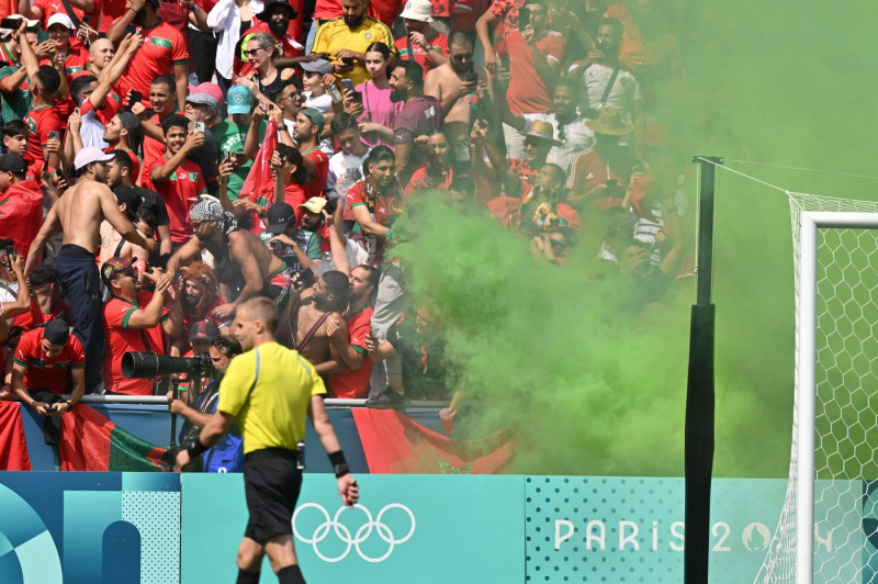 Fumigene Mens football, Argentina vs Morocco , Men s preliminary round during the Olympic Games, Olympische Spiele, Olym