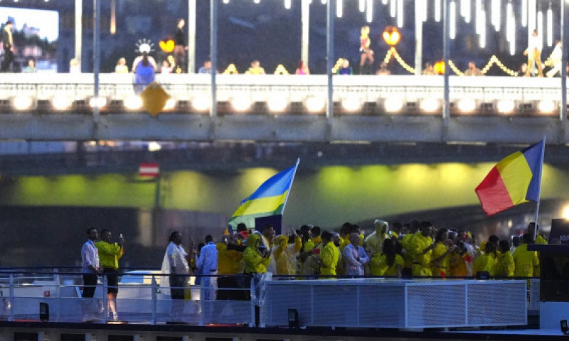 FOTO Grandios! Cum și-a făcut apariția delegația României pe Sena, la ceremonia de deschidere a Jocurilor Olimpice