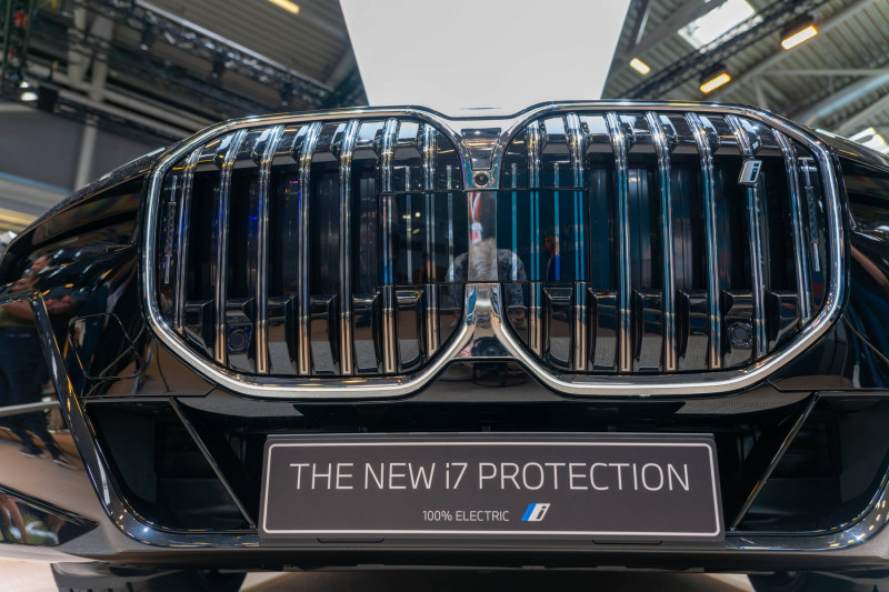 04.09.2023,München,IAA Mobility - Pressetag - BMW präsentiert eine neue Generation von Sonderschutzfahrzeugen im Segment