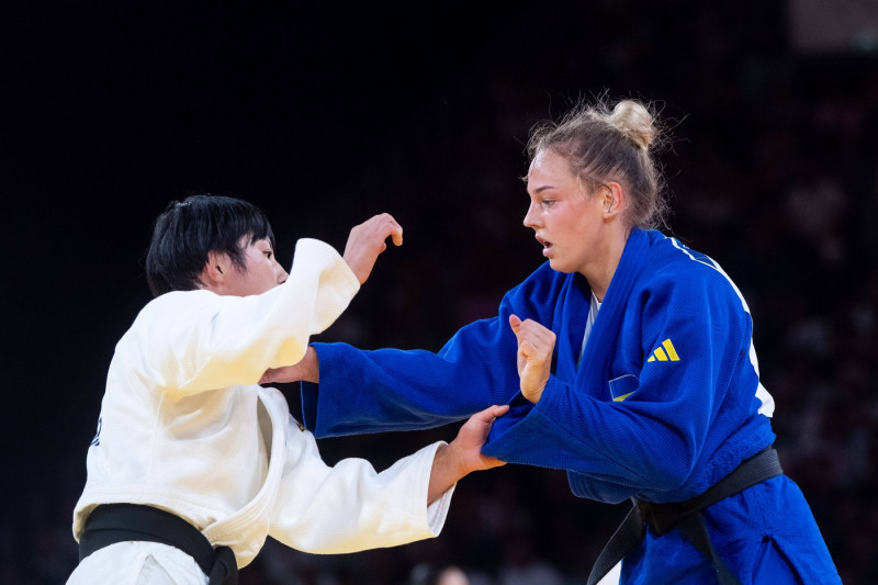 FUNAKUBO Haruka (Japan, weiß) vs BILODID Daria (Ukraine, blau), FRA, Olympische Spiele Paris 2024, Judo, Damen bis 57 kg