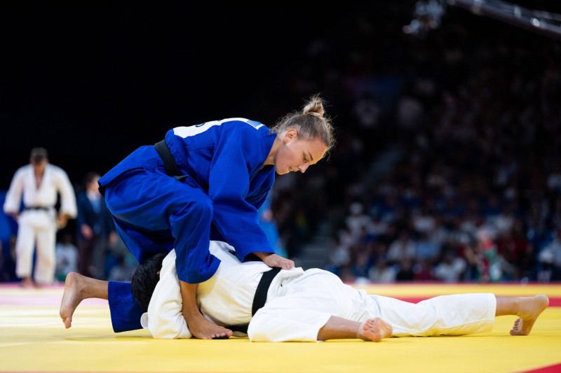 FUNAKUBO Haruka (Japan, weiß) vs BILODID Daria (Ukraine, blau), FRA, Olympische Spiele Paris 2024, Judo, Damen bis 57 kg