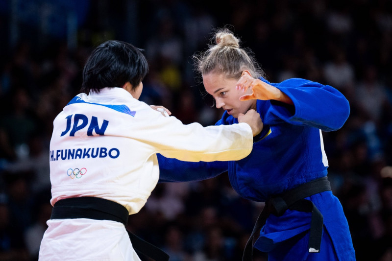 FUNAKUBO Haruka (Japan, weiß) vs BILODID Daria (Ukraine, blau), FRA, Olympische Spiele Paris 2024, Judo, Damen bis 57 kg