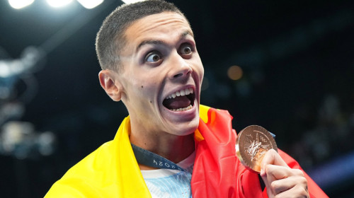 Reacția de șase cuvinte a lui David Popovici, după ce a câștigat medalia de aur la 100 m liber