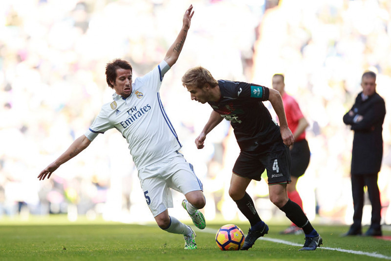 Real Madrid CF v Granada CF - La Liga