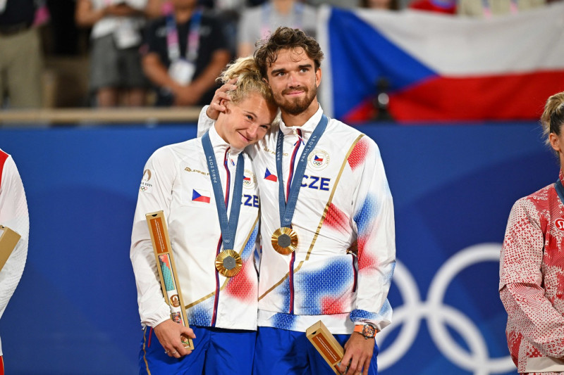 Paris 2024 - Medal Ceremony Tennis Double Mixte