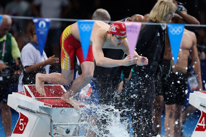 NANTERRE, FRANCE - AUGUST 04: Pan Zhanle of Team China competes during the Swimming - Men s 4 x 100m Medley Relay Final