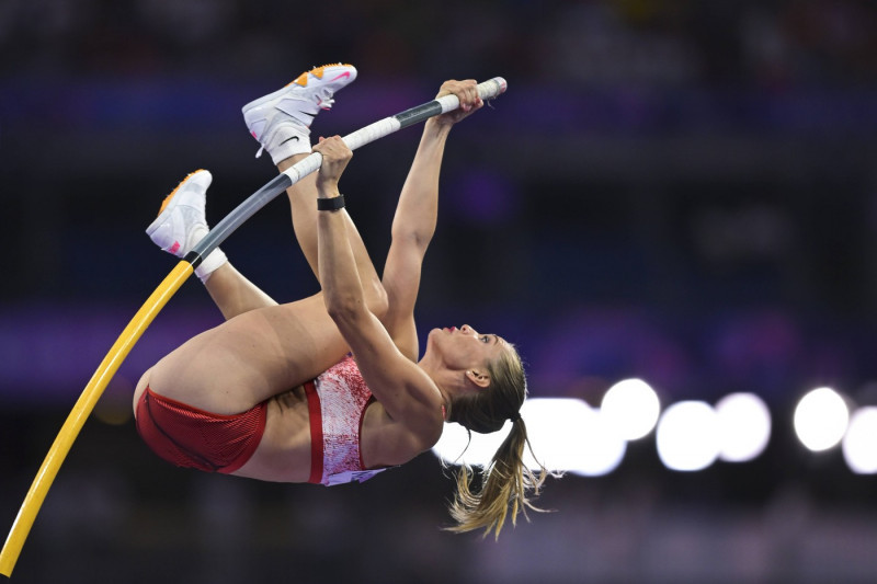 Women&amp; 39;s pole vault SAINT-DENIS, PA - 07.08.2024: WOMEN&amp; 39;S POLE VAULT - Paris 2024 Olympics - Athletics - Alys