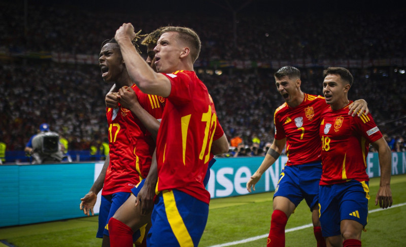 Berlin, Germany. 14th Jul 2024. Goal celebration: Nico Williams (ESP) Lamine Yamal (ESP) Dani Olmo (ESP) Alvaro Morata (