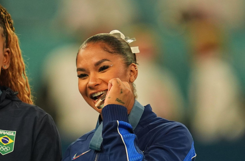 Paris, France. 5 August, 2024. Jordan Chiles (United States of America) wins bronze during the floor Final for women at Bercy Arena, Paris, France. Credit: Ulrik Pedersen/Alamy