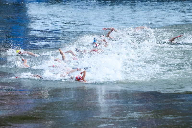 FRA, Paris, Olympischen Spiele Paris 2024, (0.08.2024, Freiwasserschwimmen Damen 10km, Pont Alexandre III) Nach dem Star