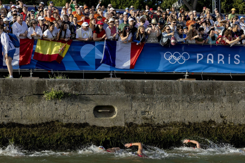 Leonie Beck, GER FRA, Olympische Spiele Paris 2024, Schwimmen Freiwasser, Frauen, 08.08.2024 FRA, Olympische Spiele Pari