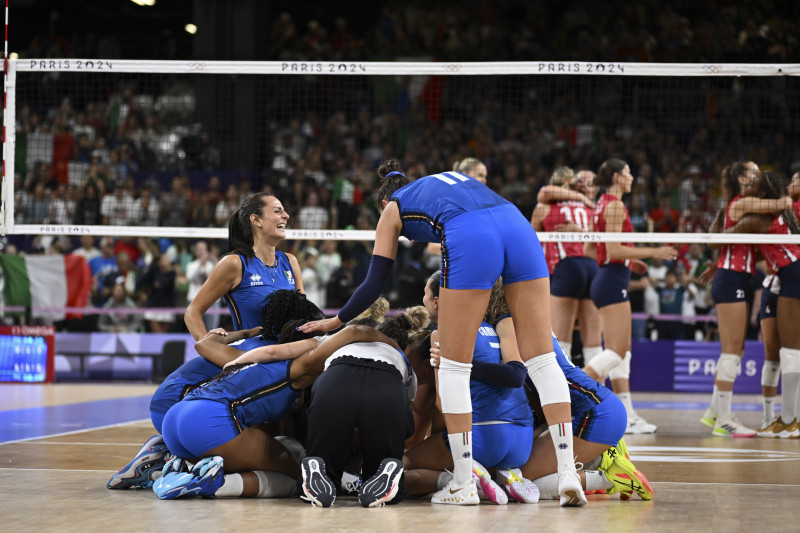 Women's Volleyball - Gold Medal Match - USA v Italy - Olympic Games Paris 2024