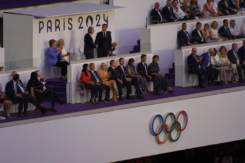 Emmanuel Macron, prezident, politik, závěrečný ceremoniál, slavnostní zakončení, stadion Stade de France