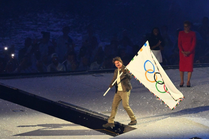 Paris 2024 Olympic Games, Olympische Spiele, Olympia, OS - 11/08/2024 PARIS, FRANCE - AUGUST 11 : Tom Cruise stealing th