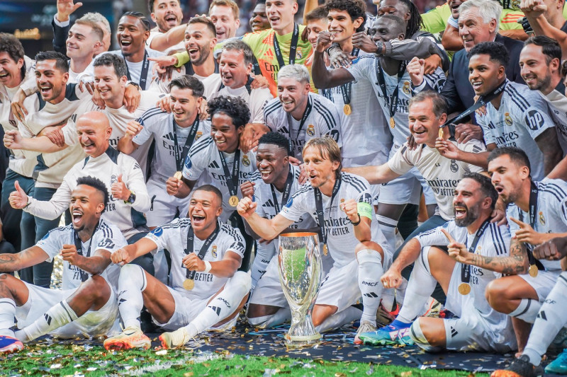 2024 UEFA Super Cup: Real Madrid vs. Atalanta Real Madrid lift the trophy after the 2024 UEFA Super Cup: Real Madrid vs.