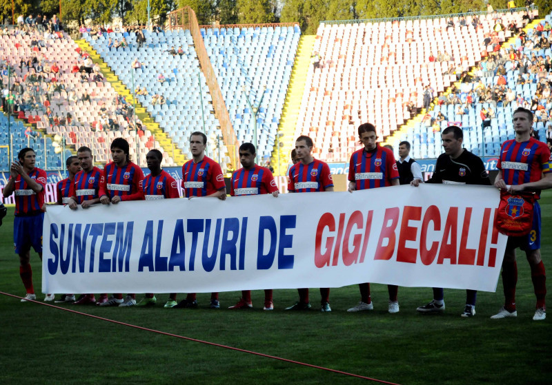 1.FOTBAL:STEAUA BUCURESTI-GLORIA BISTRITA 0-0,LIGA 1 (4.04.2009)