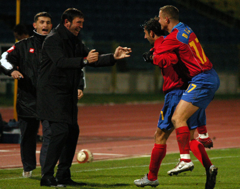 FOTBAL:STEAUA- FC BRASOV 3-2, DIVIZIA A (20.11.2004)