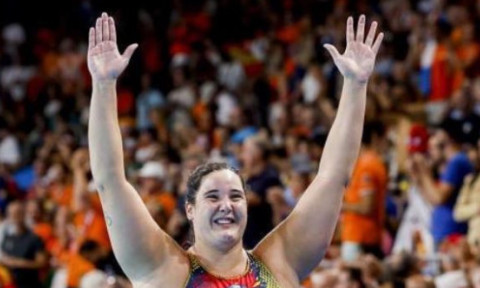 Campioana de 1,87 m și 96 kg a luat decizia fără să ezite, după ”avalanșa” de insulte: ”XXL”