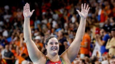 Campioana de 1,87 m și 96 kg a luat decizia fără să ezite, după ”avalanșa” de insulte: ”XXL”