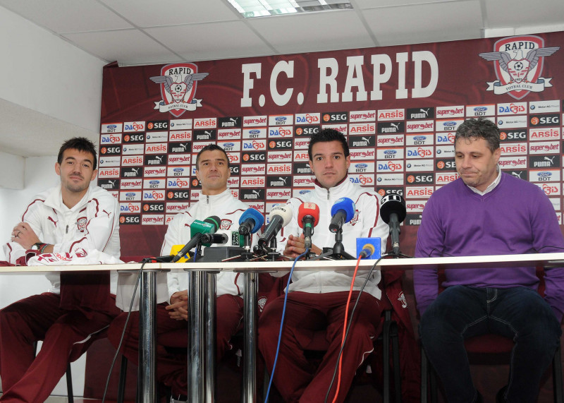 0.FOTBAL:CONFERINTA DE PRESA RAPID BUCURESTI (24.02.2011)