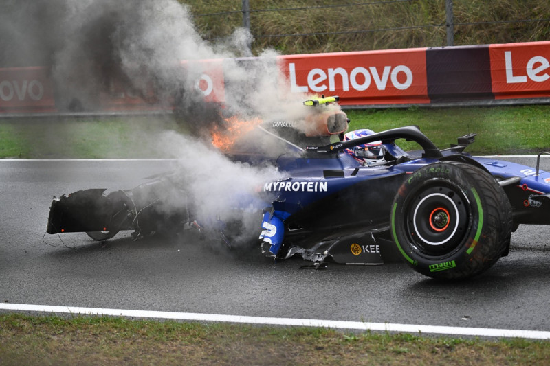 Crash of 2 Logan Sargeant (USA, Williams Racing), F1 Grand Prix of the Netherlands at Circuit Zandvoort on August 24, 20