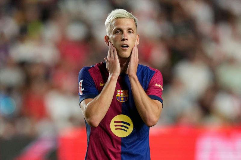 Madrid, Spain. 27th Aug, 2024. Dani Olmo of FC Barcelona during the La Liga EA Sports match between Rayo Vallecano and FC Barcelona played at Vallecas Stadium on August 27, 2024 in Madrid, Spain. (Photo by Cesar Cebolla/PRESSINPHOTO) Credit: PRESSINPHOTO