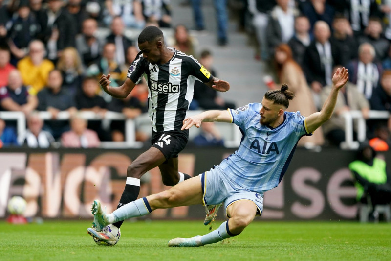 Newcastle United v Tottenham Hotspur - Premier League - St James' Park