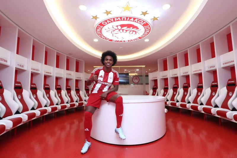 willian olympiacos (5)