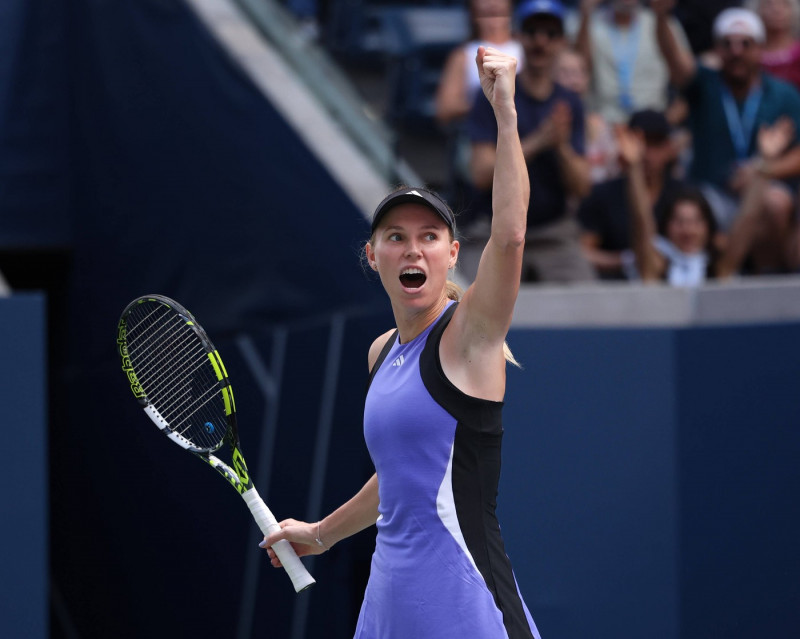 Caroline Wozniacki macht die Faust und jubelt,Jubel, Freude,Emotion *** Caroline Wozniacki makes a fist and cheers, chee