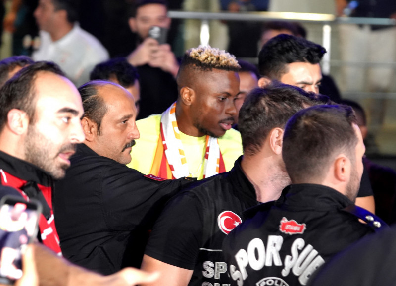 Victor Osimhen arrives in Istanbul on Galatasaray' transfer agenda