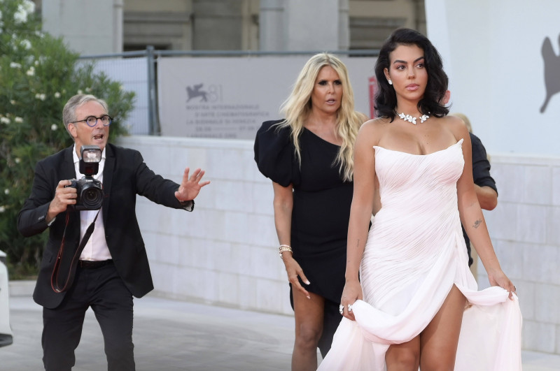 Georgina Rodriguez bei der Premiere des Kinofilms Queer auf der Biennale di Venezia 2024 / 81. Internationale Filmfestsp