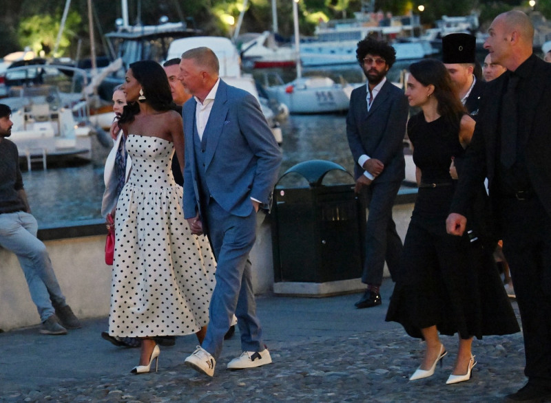 *PREMIUM-EXCLUSIVE* *MUST CALL FOR PRICING* - Tennis legend Boris Becker and Lilian de Carvalho Monteiro enjoy a pre wedding dinner with family and friends at Puny restaurant in Portofino