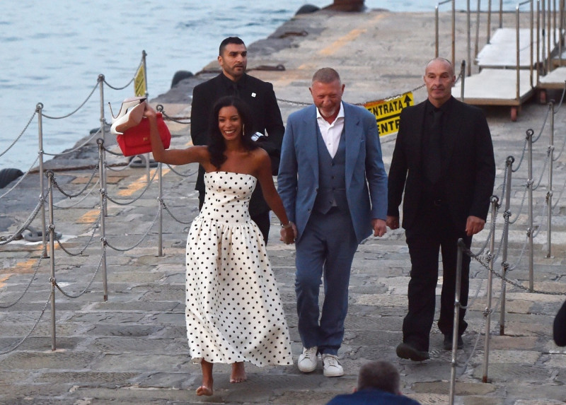 *PREMIUM-EXCLUSIVE* *MUST CALL FOR PRICING* - Tennis legend Boris Becker and Lilian de Carvalho Monteiro enjoy a pre wedding dinner with family and friends at Puny restaurant in Portofino