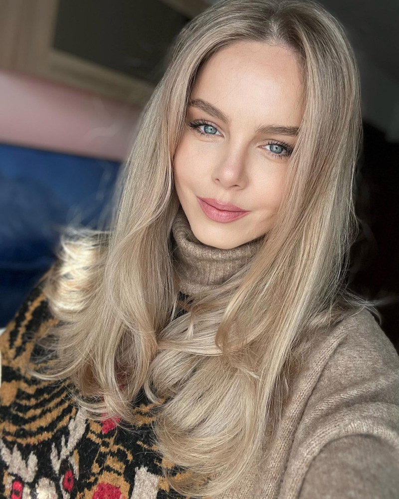 anca.surdu_1671530812_2997340159620430436_1483776054