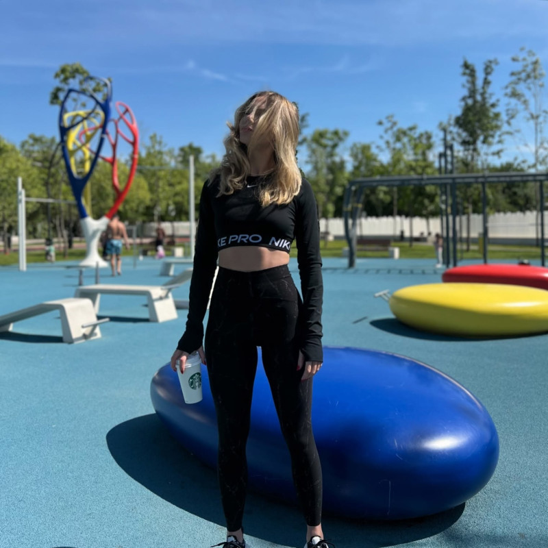 anca.surdu_1715852039_3369133559880785093_1483776054