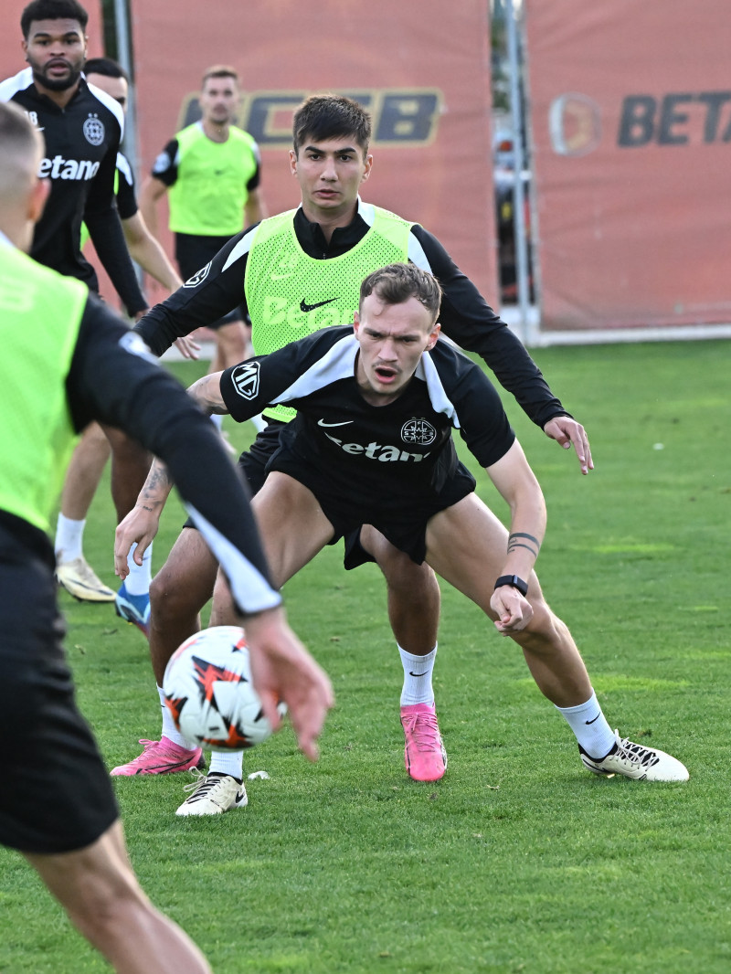 FOTBAL:ANTRENAMENT OFICIAL FCSB INAINTEA MECIULUI CU RFS, UEFA EUROPA LEAGUE (25.09.2024)